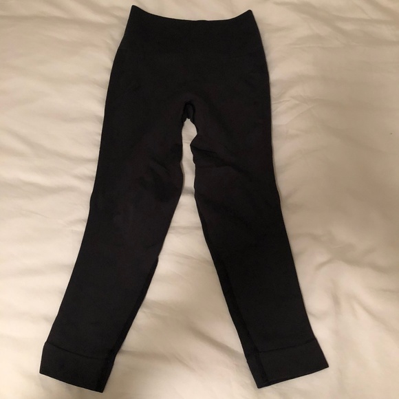 LULULEMON Zone In Seamless Crop Size 6 🍋 - Picture 3 of 6